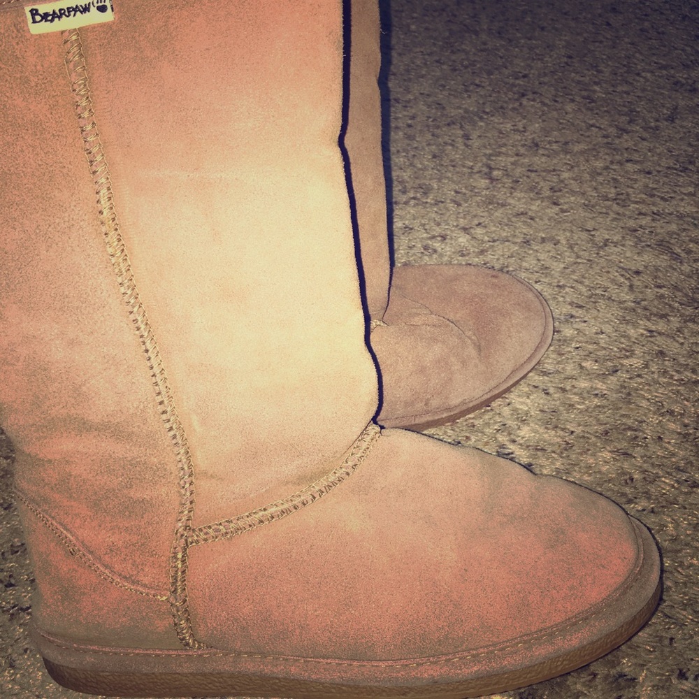 Bear paw snow boots